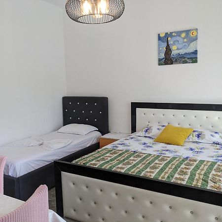 Serenade Beach Durrës 外观 照片